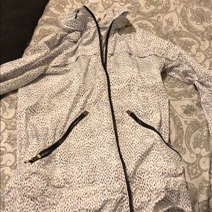 Women’s Lulu Lemon Jacket
